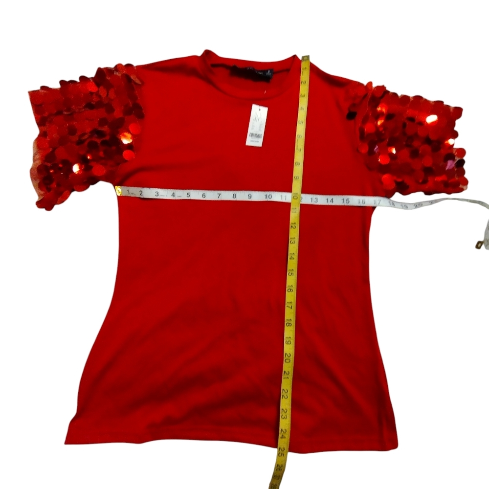 NWT Red Pull Over Short Sleeve Soft Top Shirt with Sequin Sleeves Medium - Picture 4 of 5